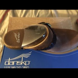 Brand new, Dansko clogs